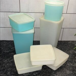Airtight Storage Container Set - Blue and White. Total 7 containers!!
